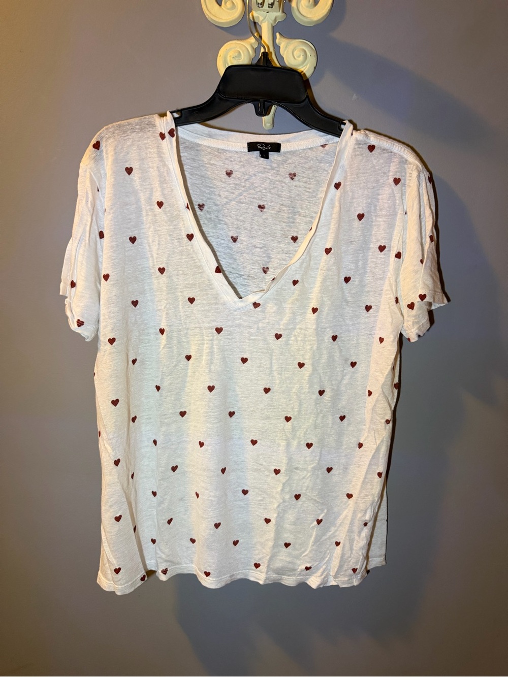 Rails White Short Sleeve V-Neck Tee with Red Heart Print